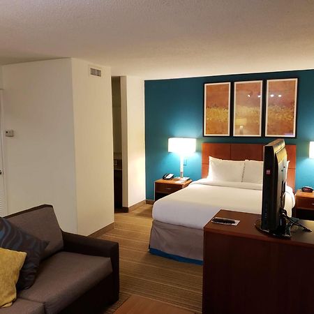 Tysons Corner Suites, A Baymont By Wyndham Vienna Bagian luar foto
