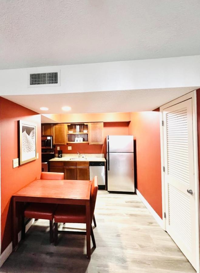 Tysons Corner Suites, A Baymont By Wyndham Vienna Bagian luar foto