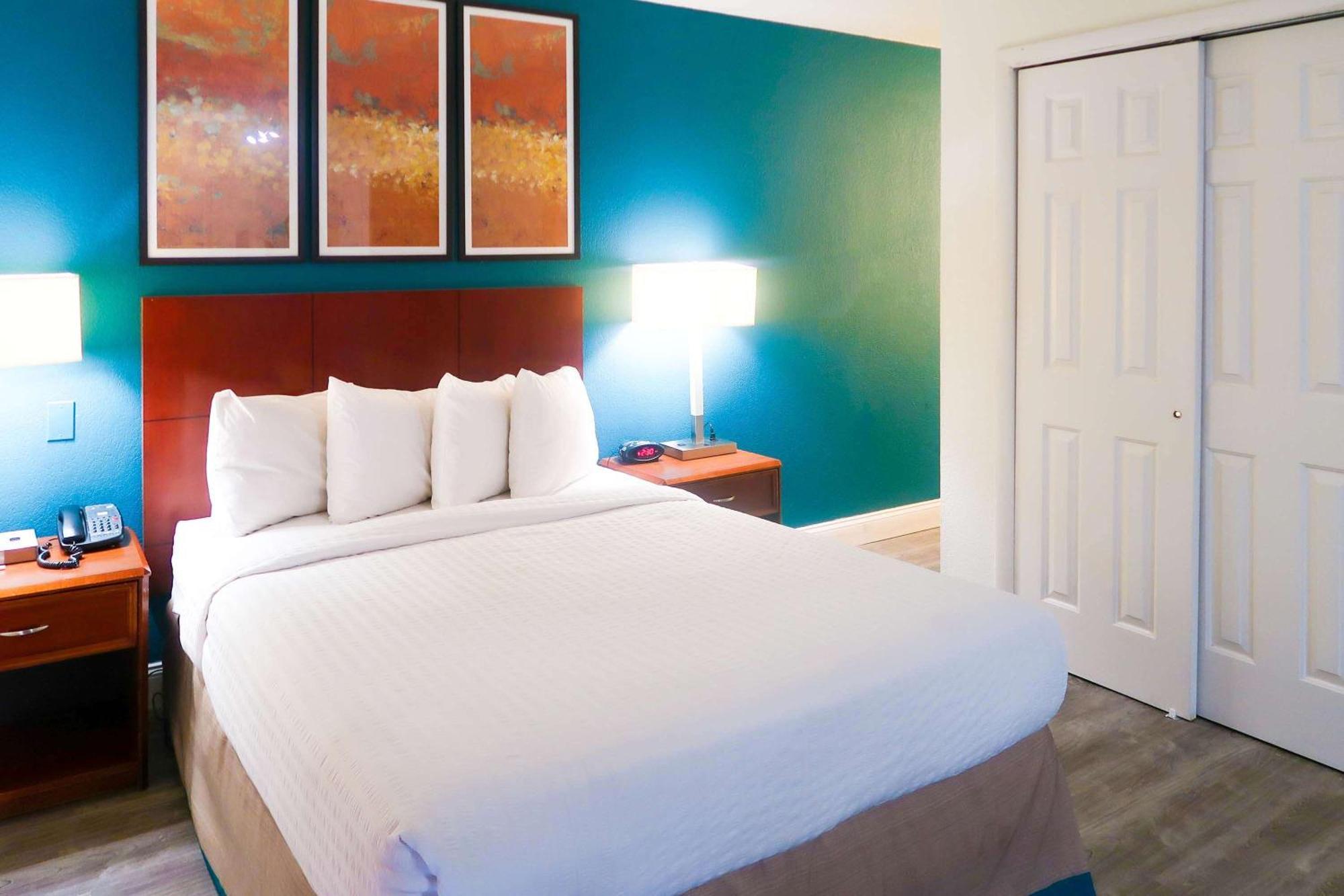 Tysons Corner Suites, A Baymont By Wyndham Vienna Bagian luar foto